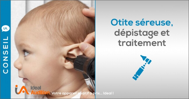 Médecin Utilisant Un Otoscope Sur Un Petit Enfant Pour Faire Un